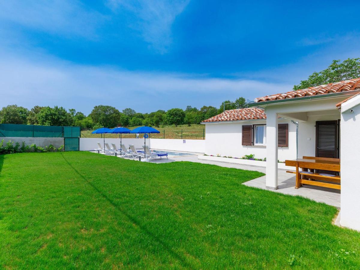 Holiday Home Casa Gverino By Interhome 普罗明 外观 照片