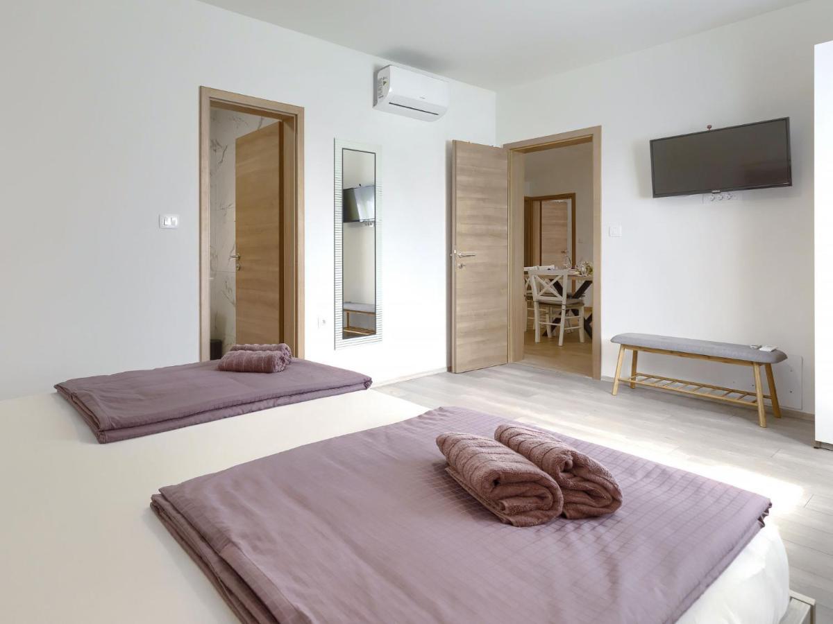 Holiday Home Casa Gverino By Interhome 普罗明 外观 照片