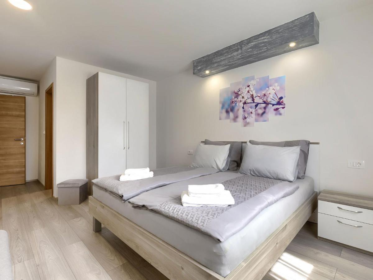 Holiday Home Casa Gverino By Interhome 普罗明 外观 照片